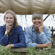 Caroline Watelet (gauche) et Billie Blanket (droite) autrices de Vert Toit